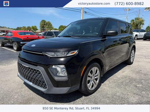 Used 2020 Kia Soul LX FWD image 12