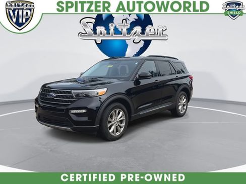 Used 2024 Ford Explorer XLT w/ Equipment Group 202A AWD/4WD image 4
