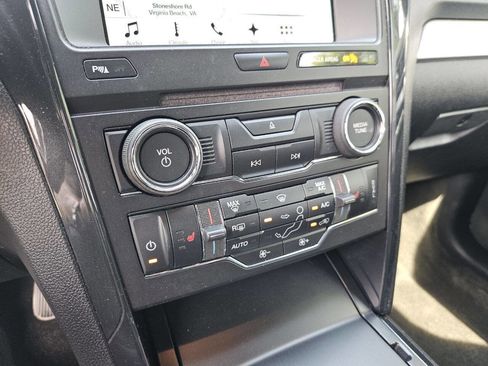 Used 2017 Ford Explorer XLT w/ Equipment Group 202A image 25