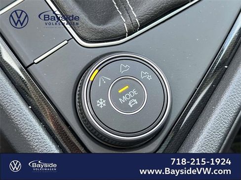 New 2026 Volkswagen Taos SE image 31