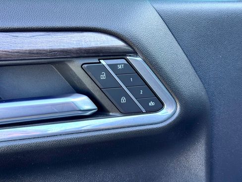 Used 2024 Chevrolet Silverado 3500 LTZ w/ LTZ Convenience Package image 18