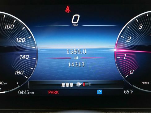 Used 2024 Mercedes-Benz GLB 250 image 18