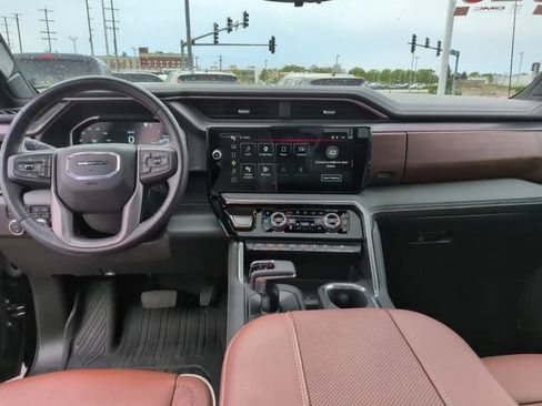 Certified 2023 GMC Sierra 1500 Denali Ultimate AWD/4WD image 28