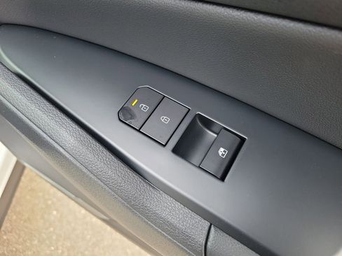 New 2026 Kia Sportage EX image 11