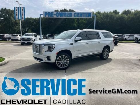 Used 2021 GMC Yukon XL Denali w/ Denali Ultimate Package AWD/4WD image 1