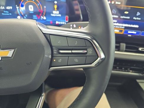 New 2026 Chevrolet Equinox LT image 18