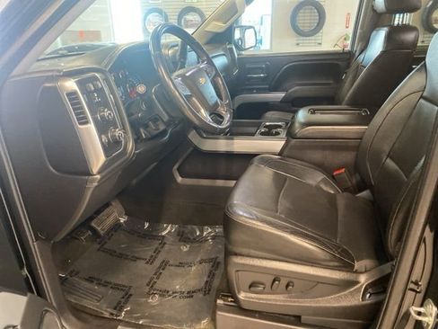 Used 2017 Chevrolet Silverado 1500 LTZ Z71 w/ LTZ Plus Package image 26