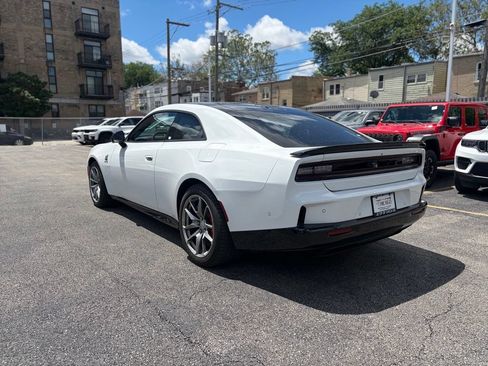 Used 2024 Dodge Charger Daytona Scat Pack w/ Plus Group AWD/4WD image 4