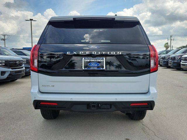 Certified 2025 Ford Expedition Active RWD image 5