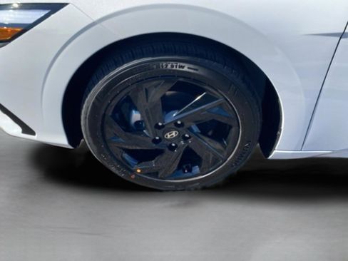 New 2026 Hyundai Elantra Sport FWD image 34