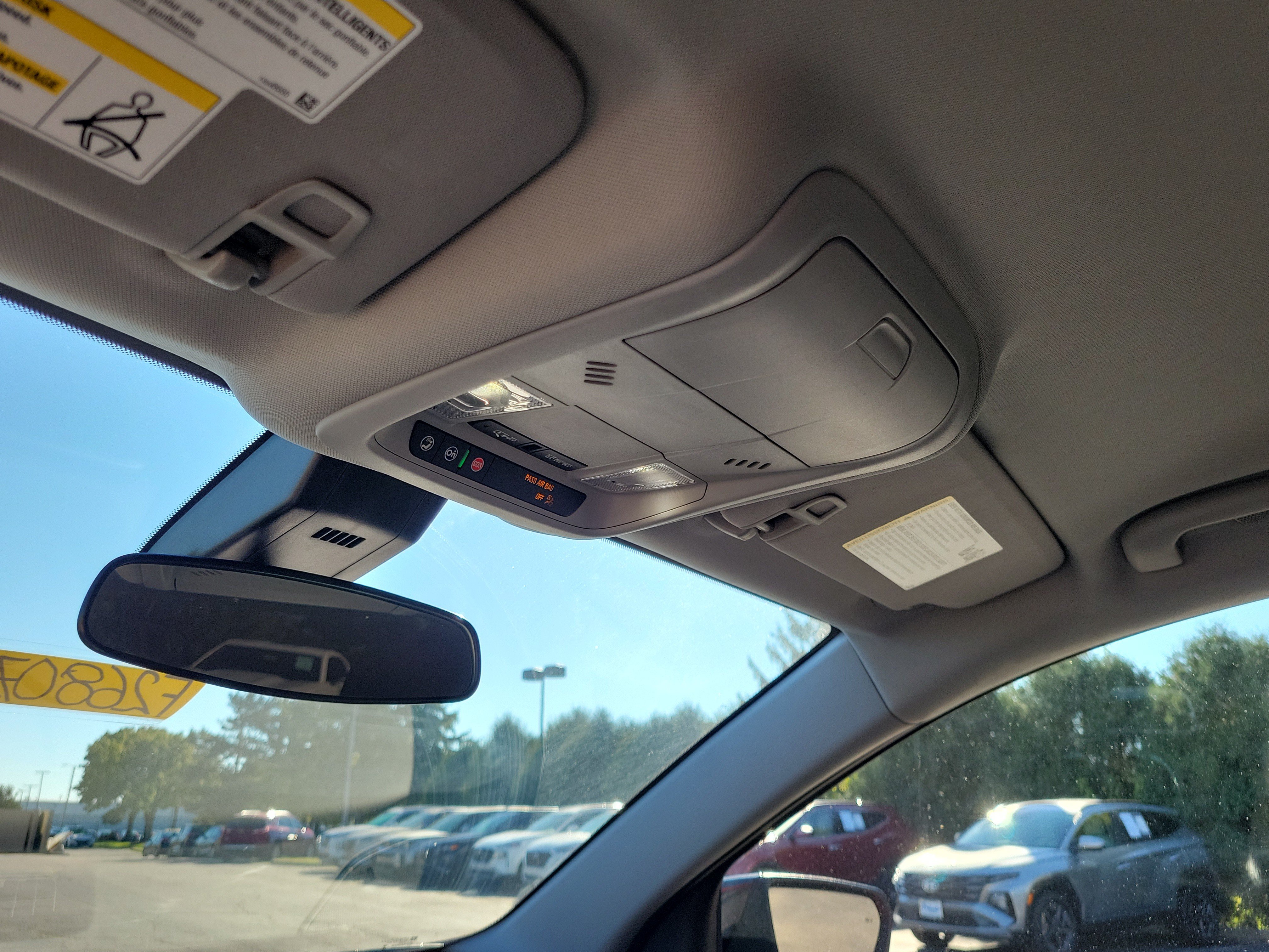 Used 2024 Chevrolet Equinox LT FWD image 30
