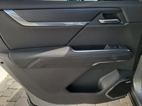 New 2026 GMC Acadia Elevation FWD image 12