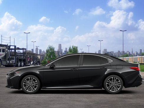 New 2026 Toyota Camry XLE AWD/4WD image 4