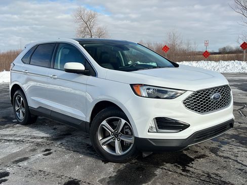 Used 2024 Ford Edge SEL w/ Convenience Package image 5