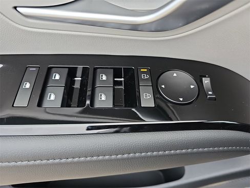 New 2026 Hyundai Tucson Limited image 28
