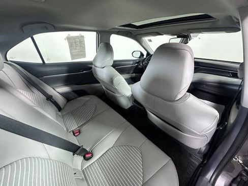 Used 2021 Toyota Camry SE w/ Cold Weather Package AWD/4WD image 12