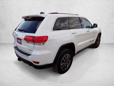 Used 2019 Jeep Grand Cherokee Limited w/ Trailer Tow Group IV AWD/4WD image 4