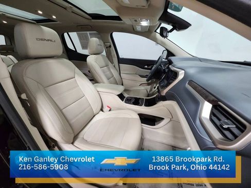 Certified 2023 GMC Acadia Denali w/ Denali Technology Package image 26