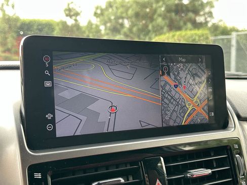 Used 2023 Lexus GX 460 Premium image 17