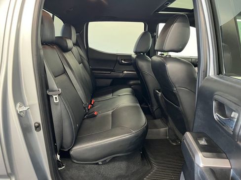 Used 2023 Toyota Tacoma Limited image 25