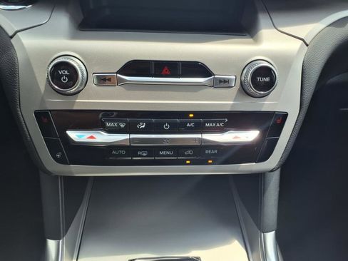 Certified 2023 Ford Explorer XLT w/ Equipment Group 202A image 19