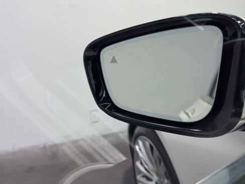 Used 2019 BMW 750i w/ Autobahn Package RWD image 12