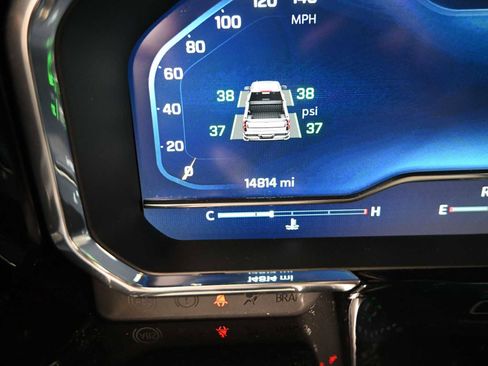 Used 2024 Chevrolet Silverado 1500 LT image 14