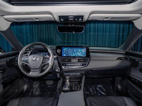 Used 2024 Lexus ES 350 w/ Luxury Package FWD image 26