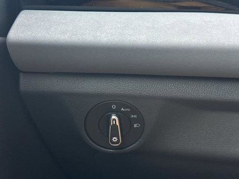 New 2025 Volkswagen Jetta SE image 27