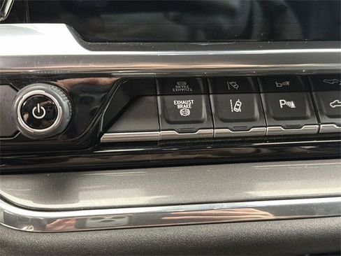 Certified 2024 Chevrolet Silverado 3500 High Country w/ High Country Premium Package image 32