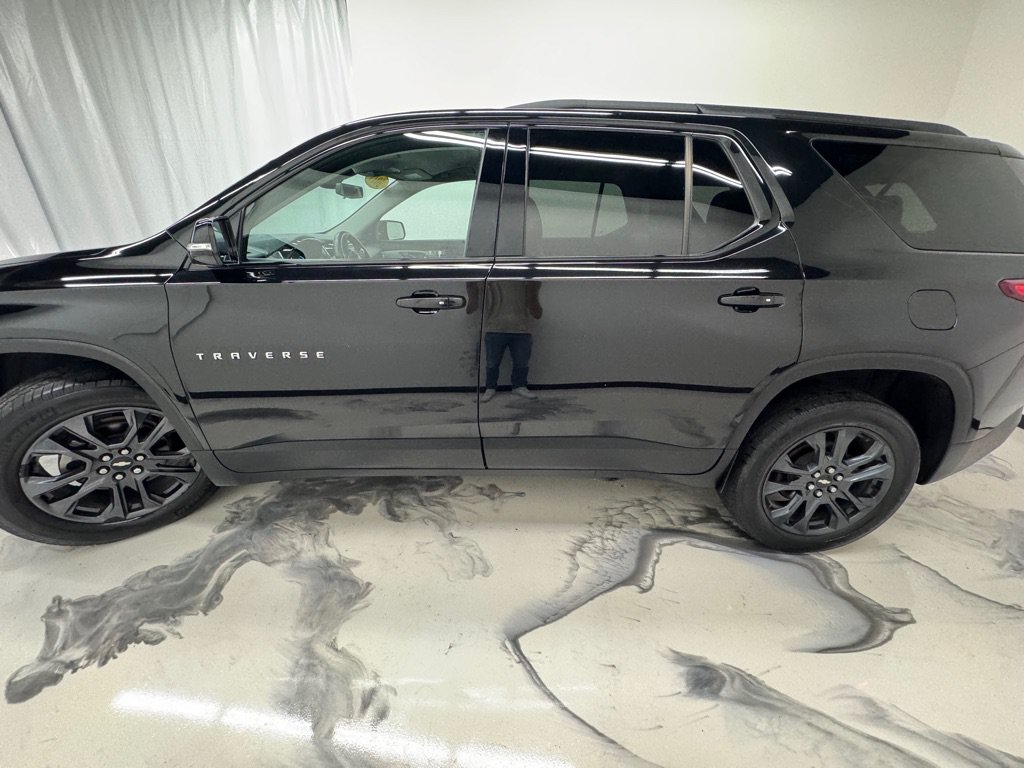 Used 2019 Chevrolet Traverse RS FWD image 5