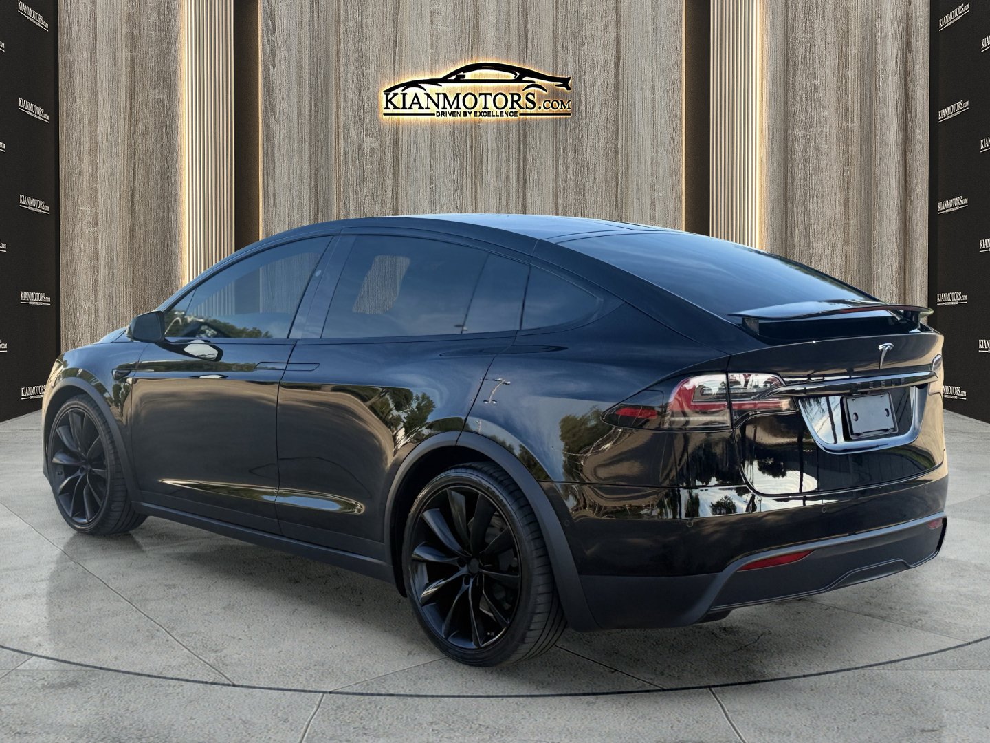 Used 2023 Tesla Model X AWD/4WD image 8