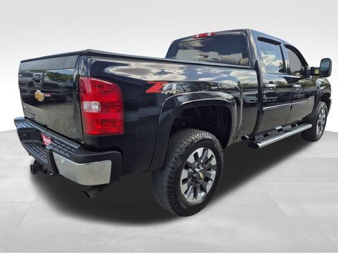 Used 2013 Chevrolet Silverado 2500 LTZ w/ LTZ Plus Package image 11