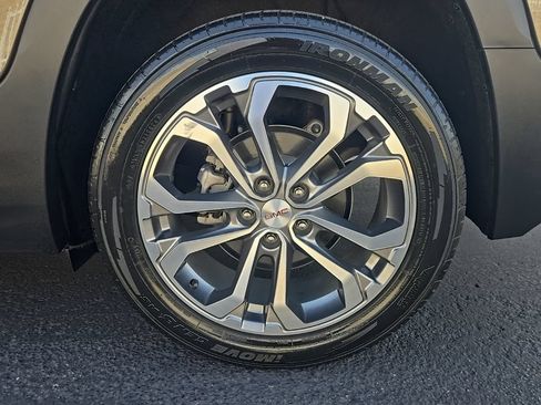 Used 2019 GMC Terrain SLT w/ Preferred Package FWD image 10