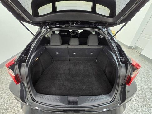 Used 2019 Toyota C-HR XLE FWD image 17