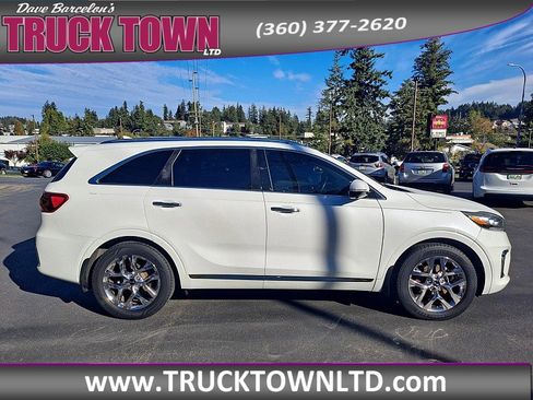 Used 2019 Kia Sorento SX image 2