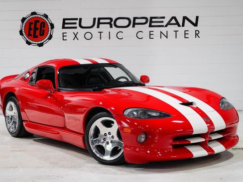 Used 2002 Dodge Viper GTS image 1