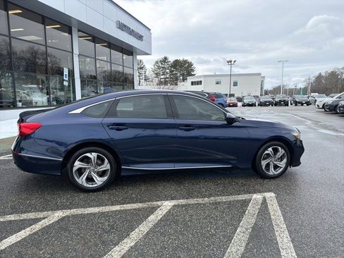 Used 2018 Honda Accord EX image 10