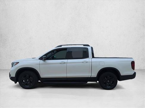 Used 2025 Honda Ridgeline Black Edition image 8