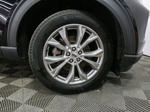 Used 2023 Ford Explorer XLT w/ Equipment Group 202A image 15