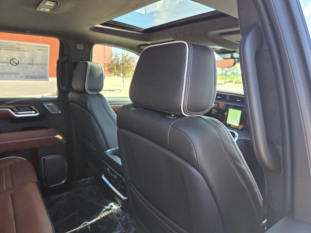 New 2026 GMC Sierra 1500 Denali Ultimate w/ LPO, Black Badging Package AWD/4WD image 38