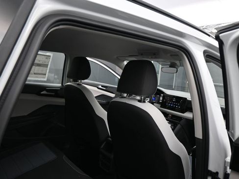 New 2026 Volkswagen Taos S image 39