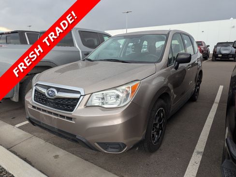 Used 2014 Subaru Forester 2.5i AWD/4WD image 1