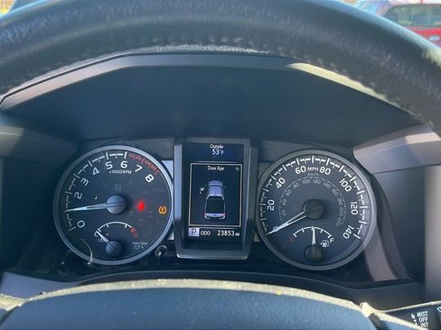 Used 2023 Toyota Tacoma TRD Off-Road image 14