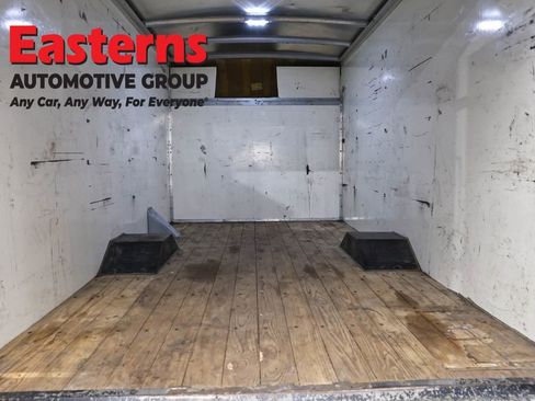 Used 2017 Chevrolet Express 3500 RWD image 9