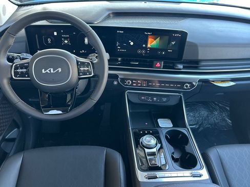 New 2026 Kia Carnival SX w/ SX Dark Edition Package FWD image 13