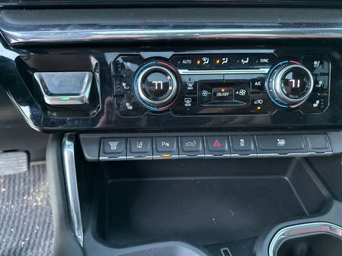 Used 2025 GMC Sierra 3500 Denali Ultimate image 23