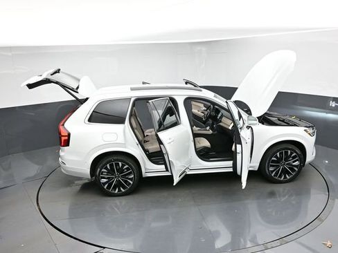 New 2026 Volvo XC90 B6 Plus w/ Protection Package Premier image 50