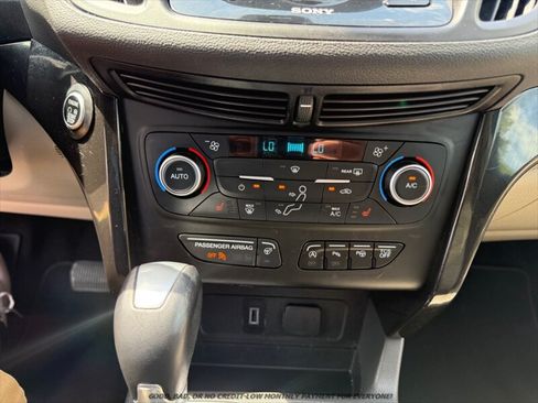 Used 2018 Ford Escape Titanium w/ Ford Safe & Smart Package AWD/4WD image 28