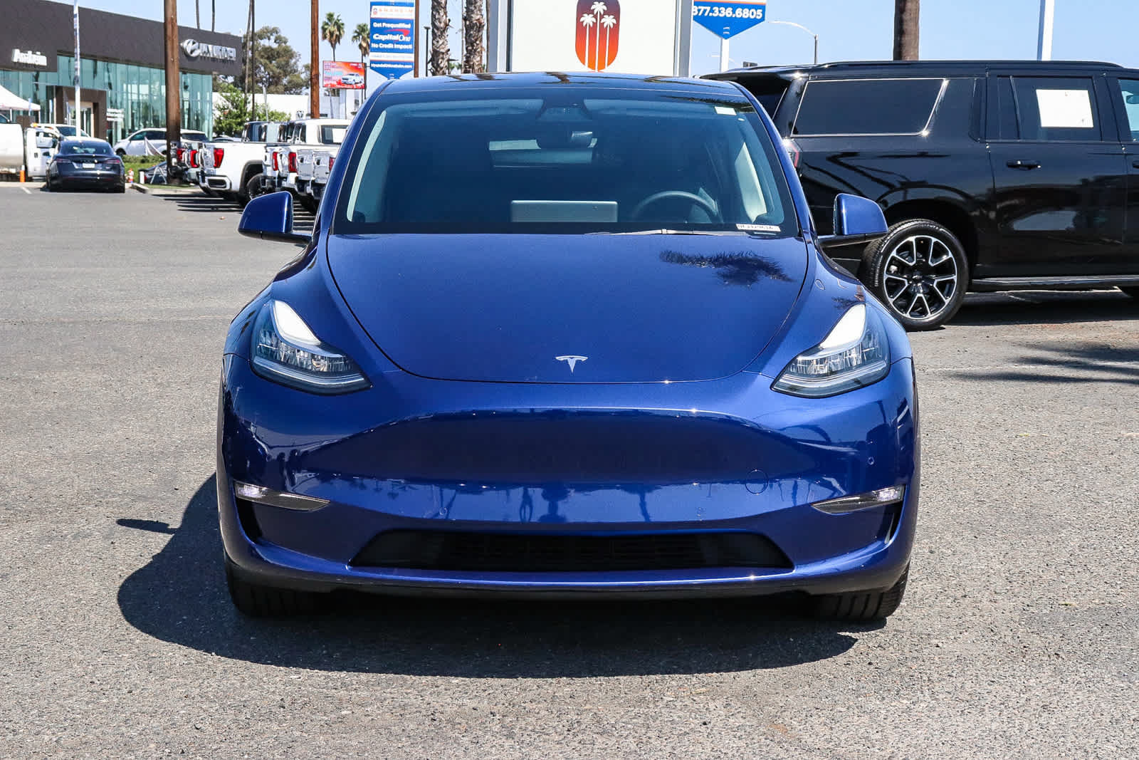 Used 2022 Tesla Model Y Long Range AWD/4WD image 2